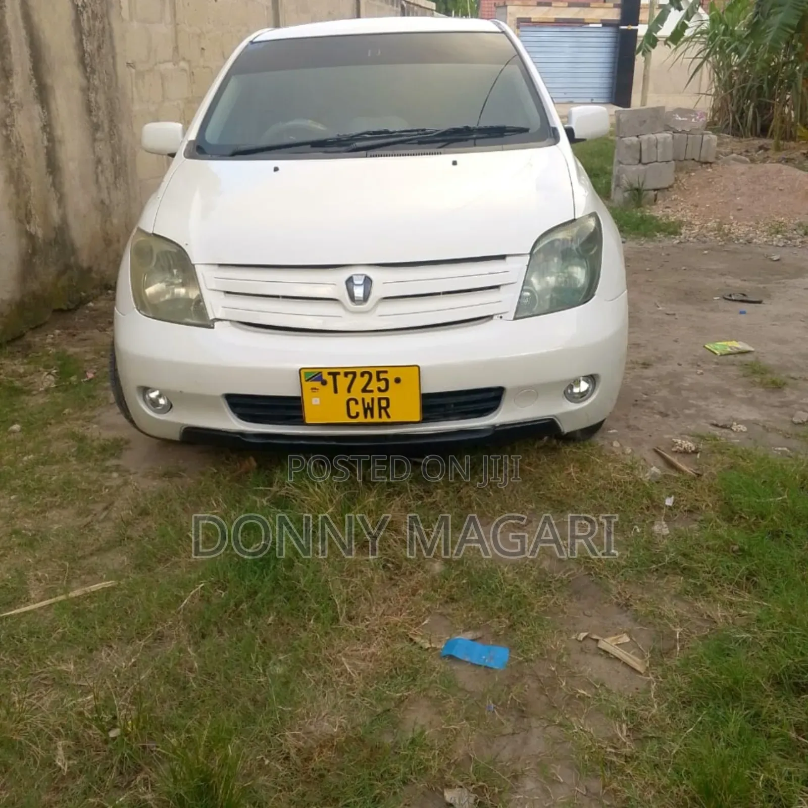 Toyota IST 2004 White