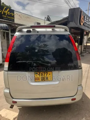 Toyota Noah 2.0 AWD (8 Seater) 2001 Silver