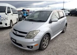 Toyota IST 2006 Silver