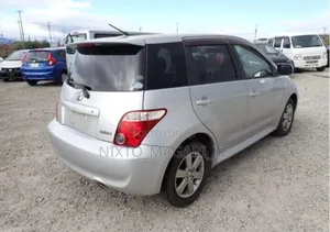 Toyota IST 2006 Silver