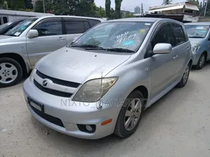 Toyota IST 2006 Silver