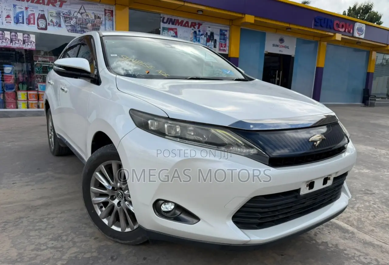Toyota Harrier 2.0 2015 White