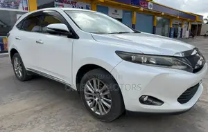 Toyota Harrier 2.0 2015 White