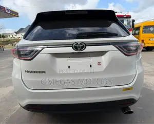 Toyota Harrier 2.0 2015 White