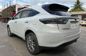 Toyota Harrier 2.0 2015 White