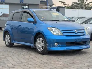 Toyota IST 2005 Blue