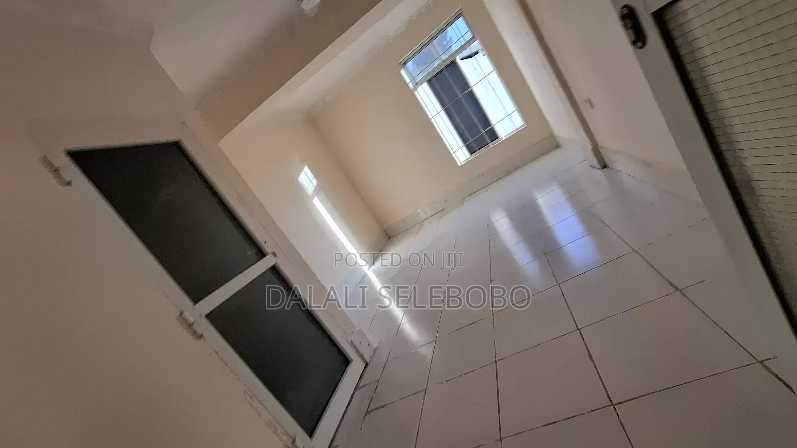 5bdrm Bungalow in Sinza for sale