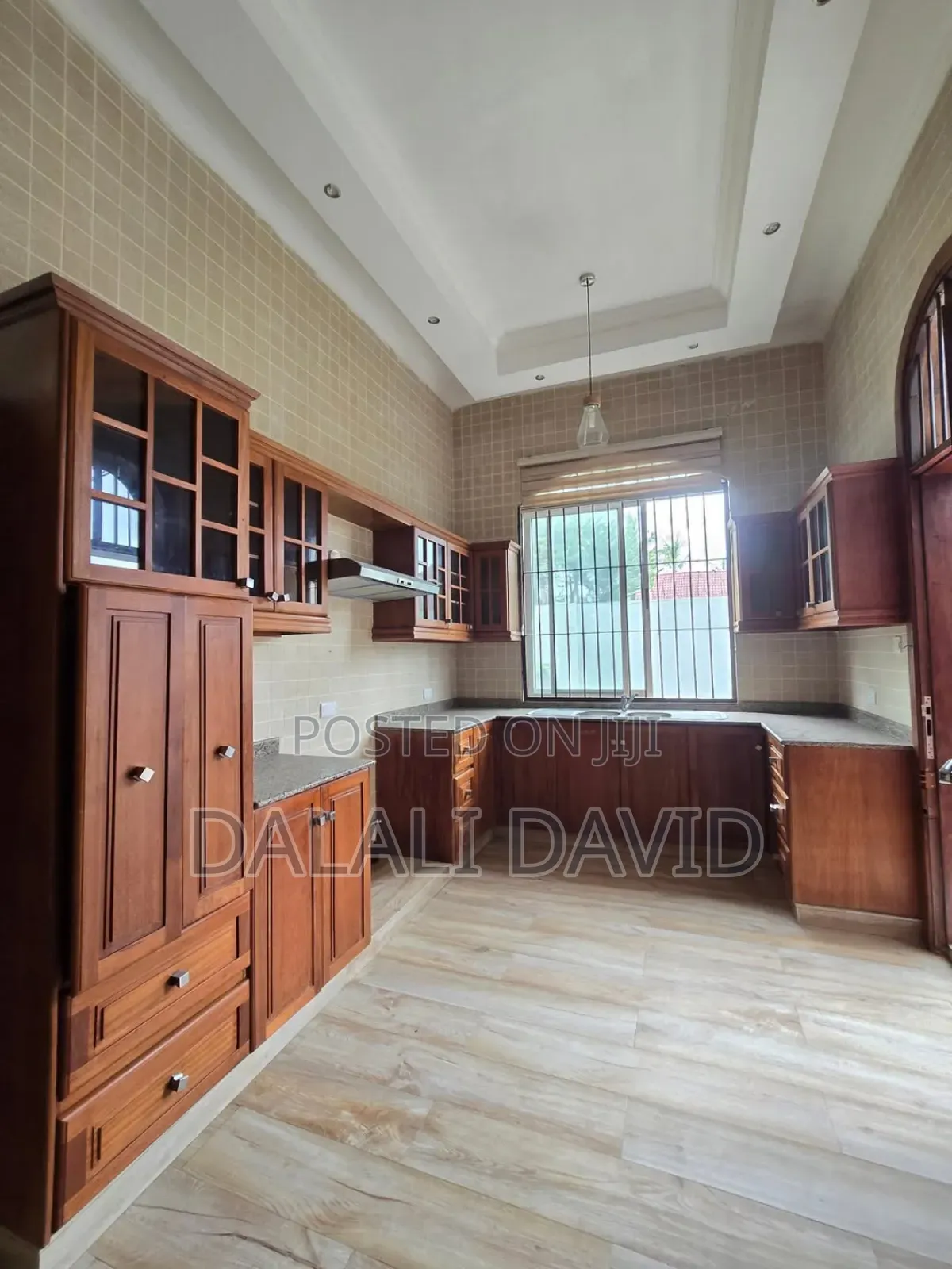 4bdrm Villa in Oysterbay for rent