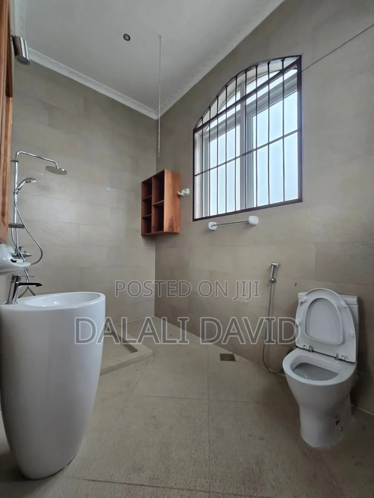 4bdrm Villa in Oysterbay for rent