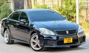 Toyota Crown 2009 Black