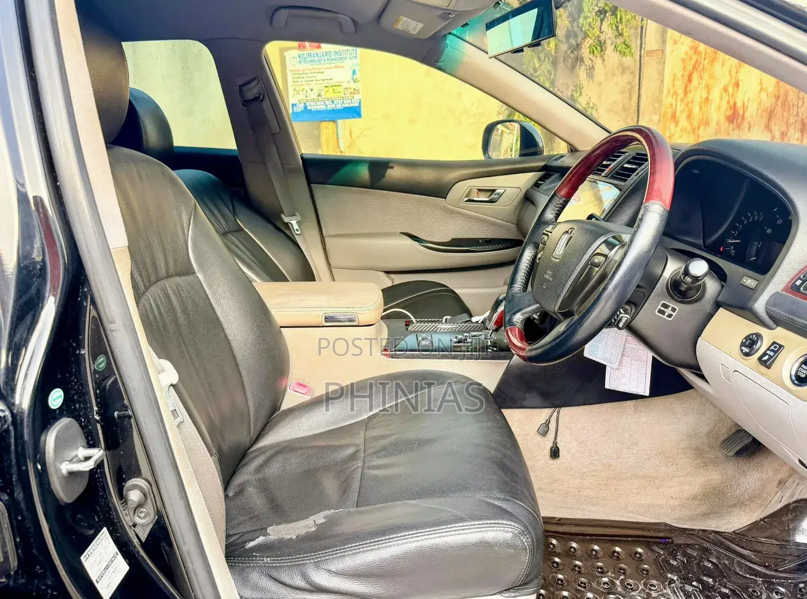 Toyota Crown 2009 Black