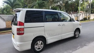 Toyota Noah 2008 White