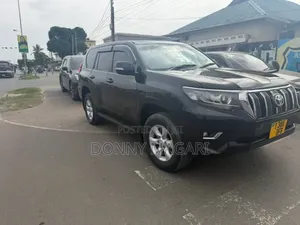 Toyota Land Cruiser Prado 2.8 D-4D 2015 Gray