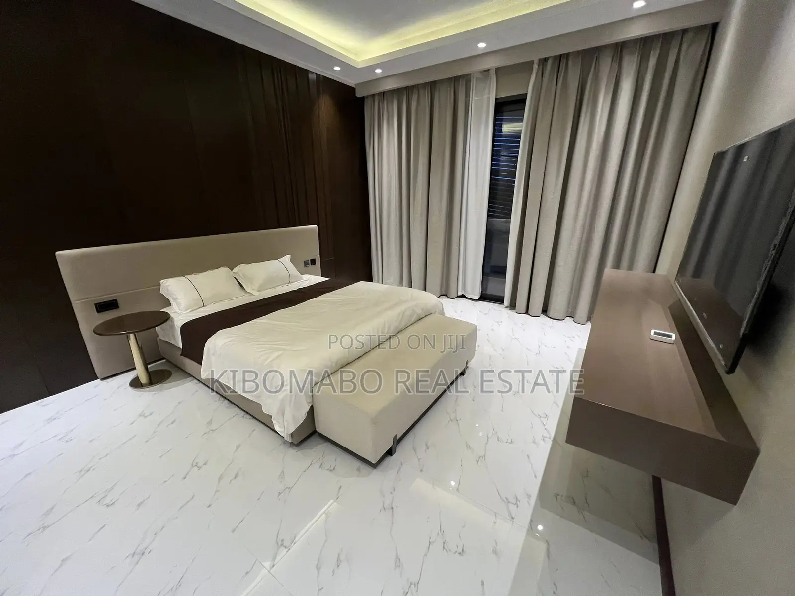 Furnished 2bdrm Apartment in Oyster Bay for sale