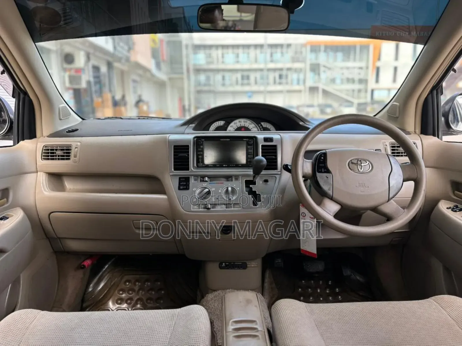 Toyota Raum 2005 Yellow