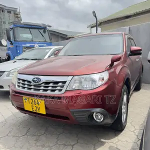 Subaru Forester 2011 Red