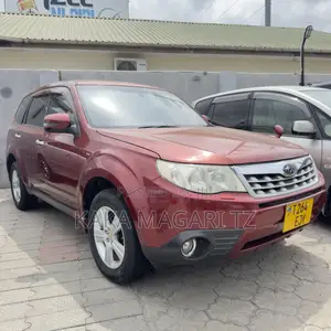 Subaru Forester 2011 Red