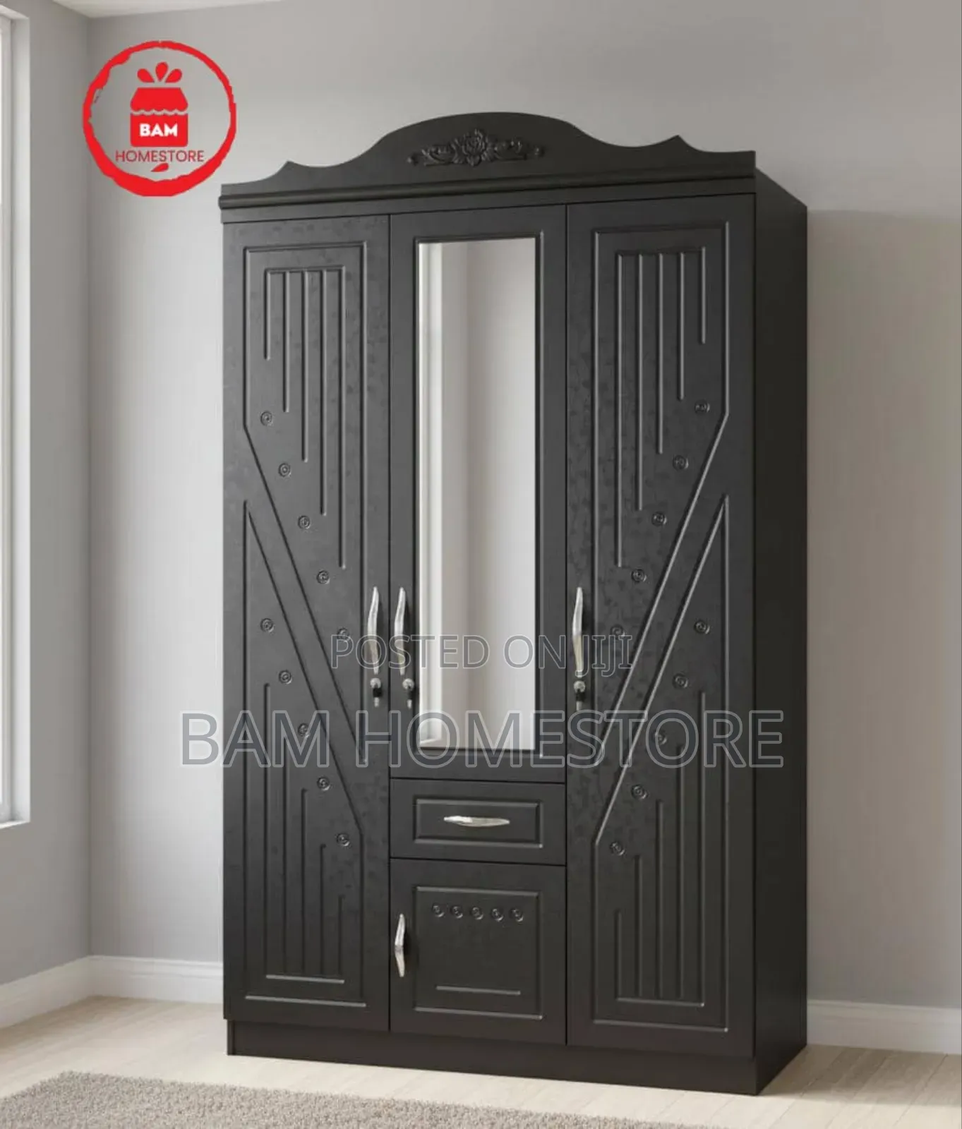 Elegant 3-Door Wardrobe With Mirror Carved Details - Kabati La Nguo