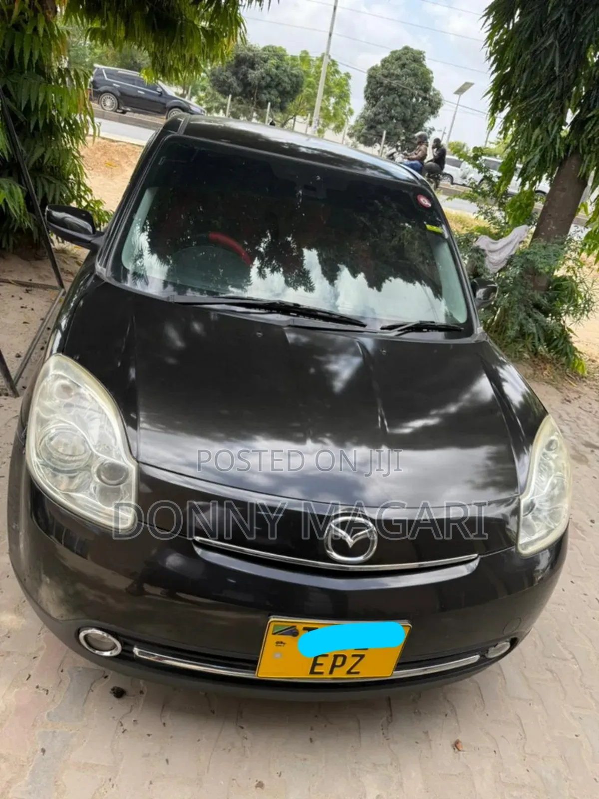 Mazda Verisa 2010 Black