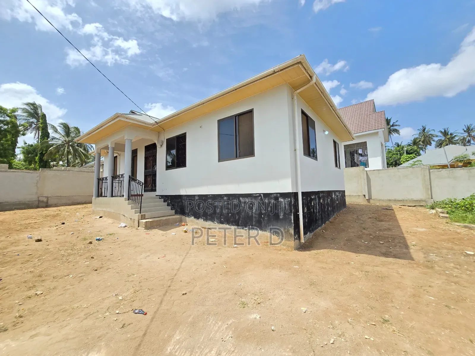 3bdrm House in Goba for sale