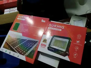 Floodlight 300w High Brightness Solar Light for Yard and Parking
