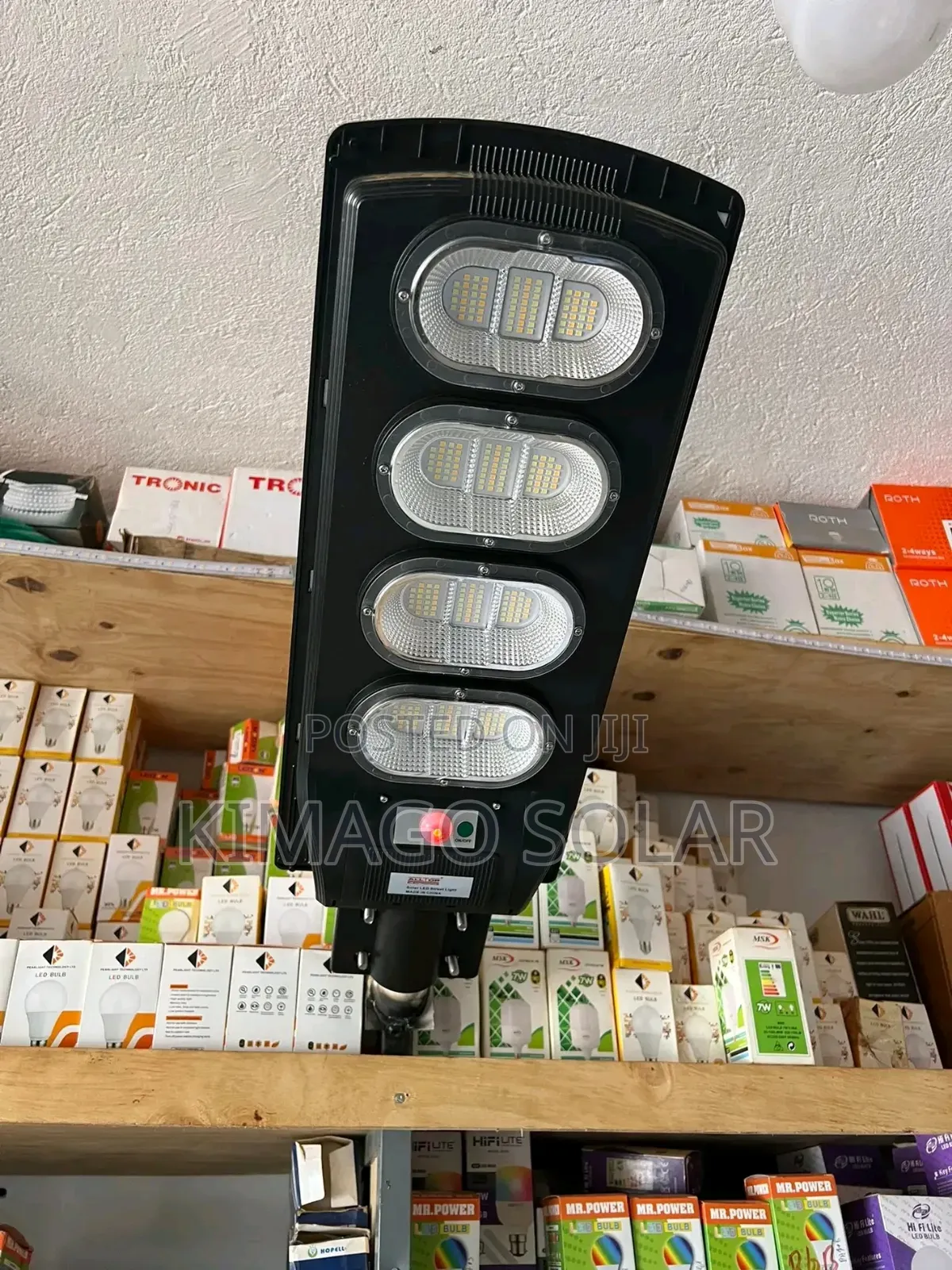 Solar Light 200w Perfect Light for Gate, Parking and Local Roads