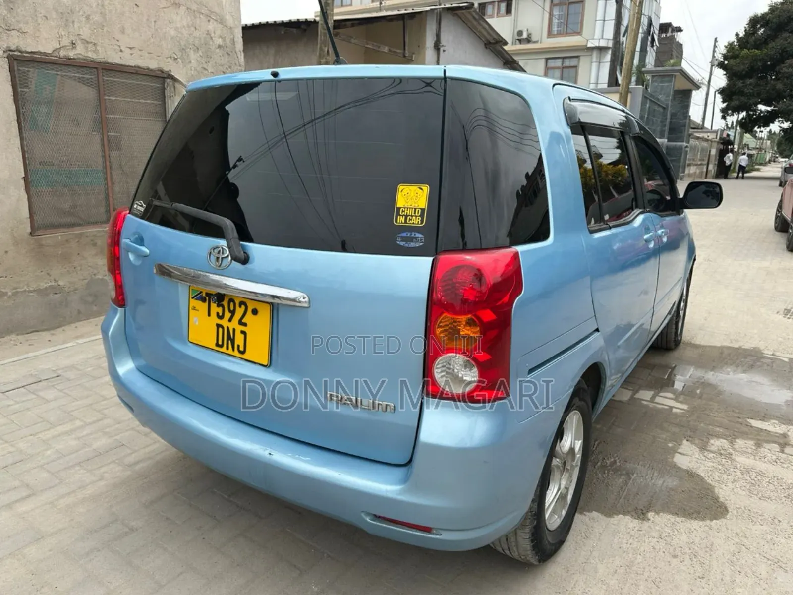 Toyota Raum 2004 Blue