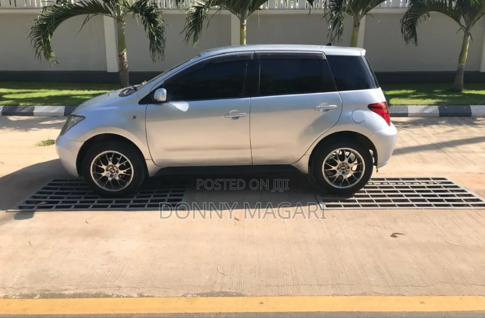Toyota IST 2005 Silver