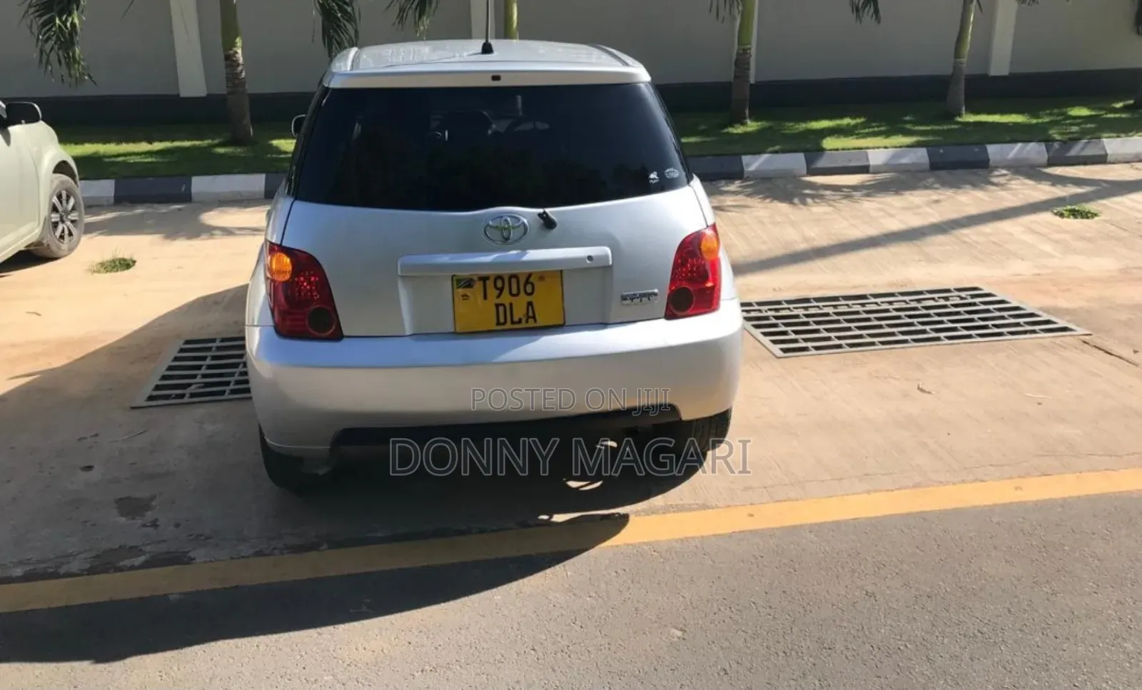Toyota IST 2005 Silver