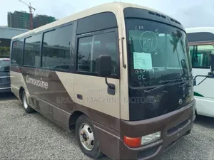 Nissan Civilian 2003