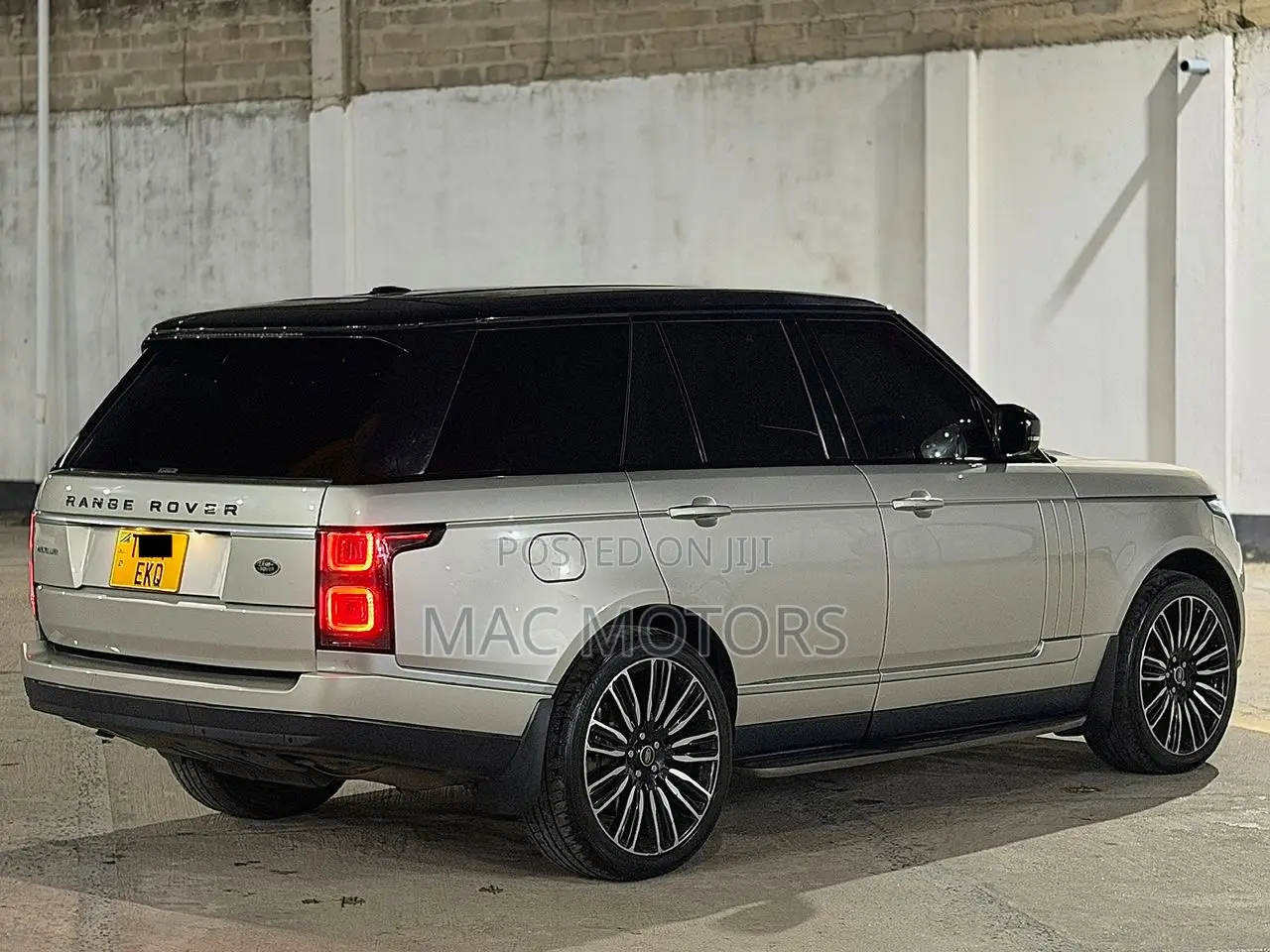 Land Rover Range Rover Vogue 2015 Gold
