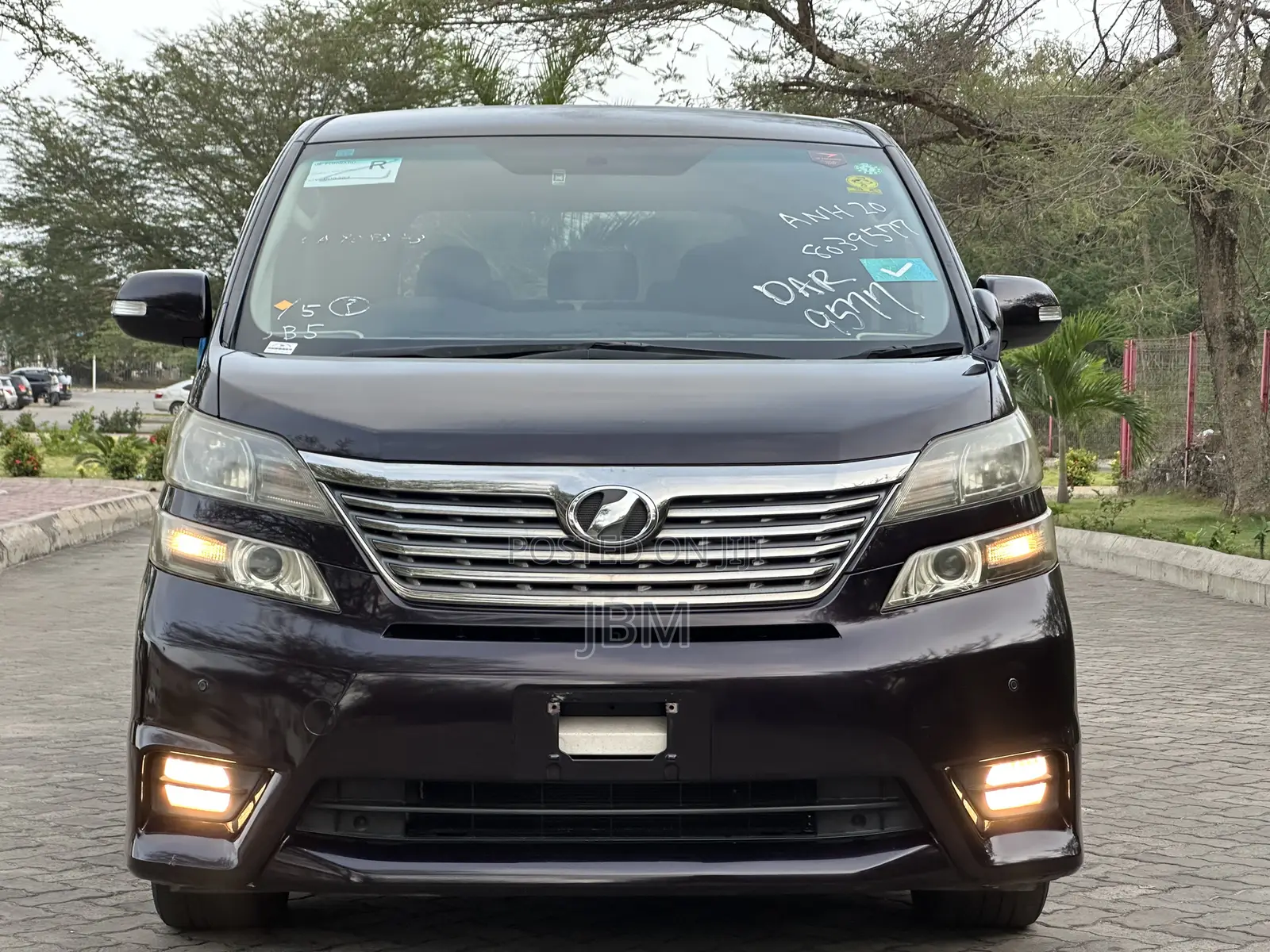 Toyota Vellfire 2009 Burgundy