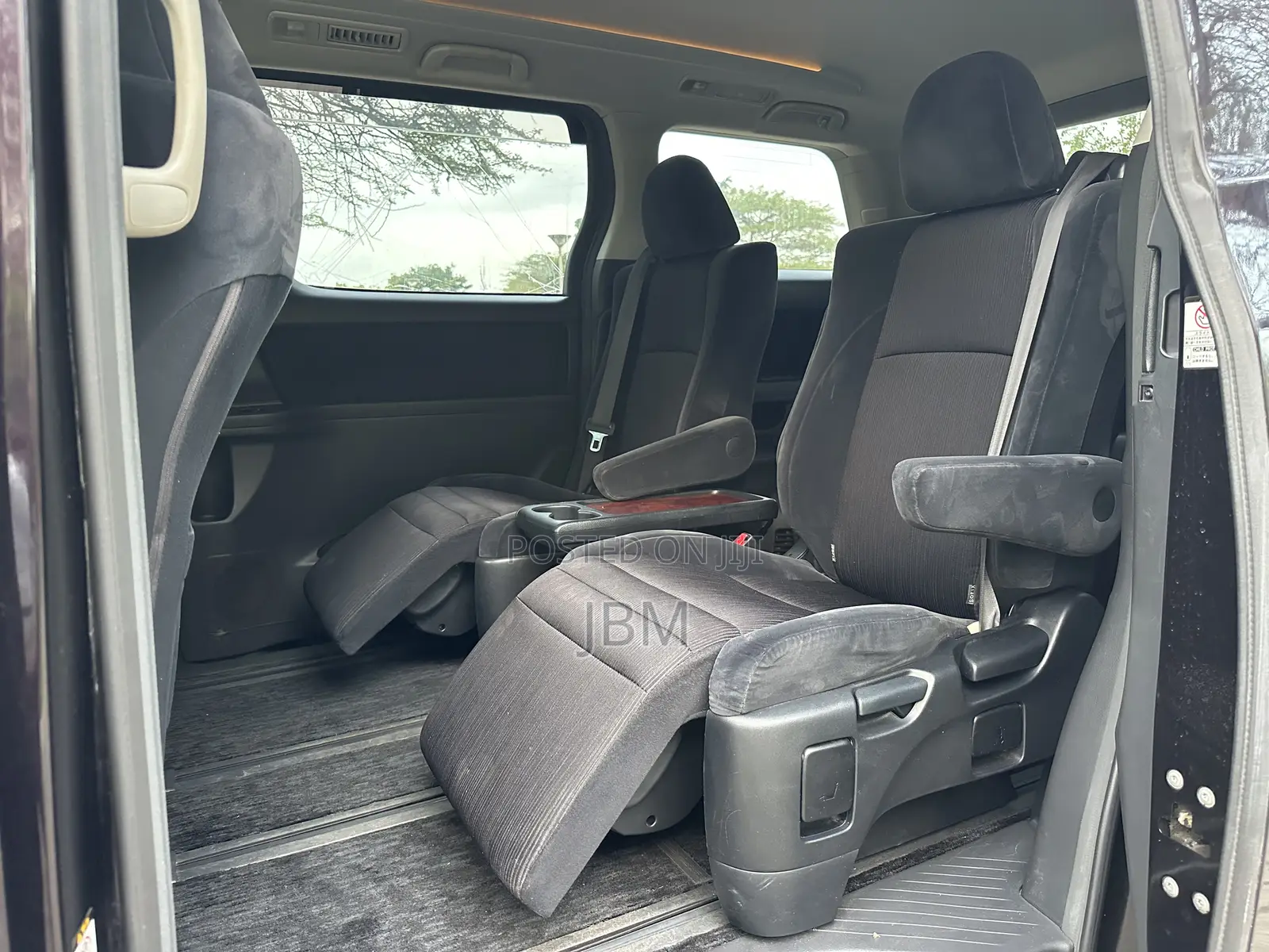 Toyota Vellfire 2009 Burgundy