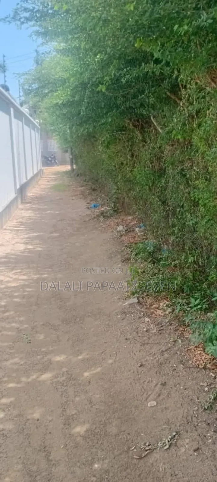 Eneo Lenye Ukubwa Wa SQMT 650 Linauzwa Lipo Boko Dovya Njia Ya Mbweni