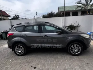 Ford Kuga 1.5 EcoBoost 150hp 2WD Titanium 2014 Gray