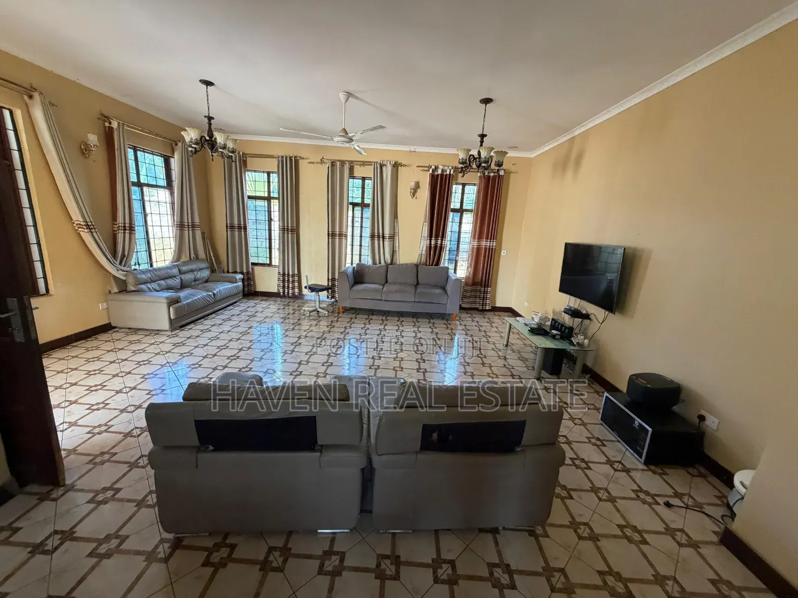 3bdrm House in Msasani for rent