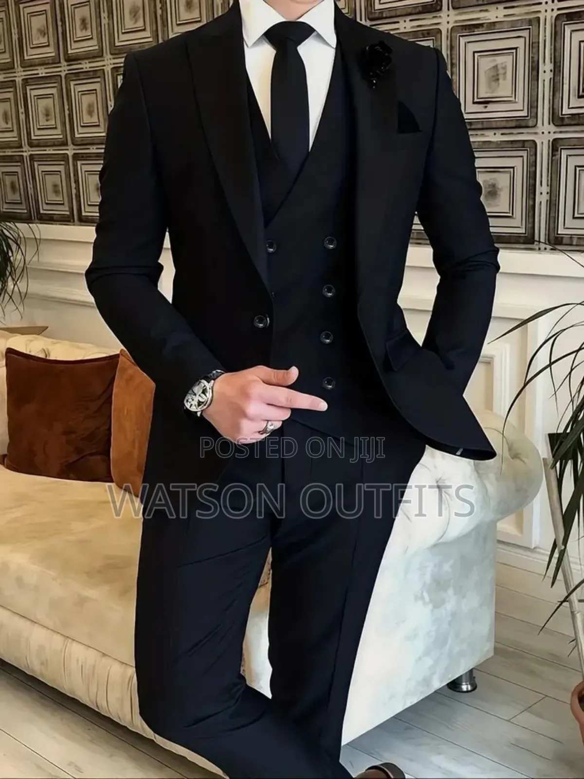 Men's New and Original Suits With Very Classical Colours