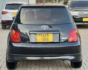 Toyota IST 2003 Black