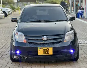 Toyota IST 2003 Black