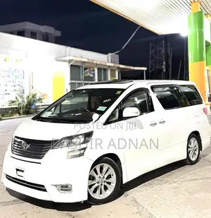 Toyota Vellfire 2010 White