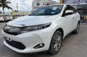 Toyota Harrier 2.0 2015 White