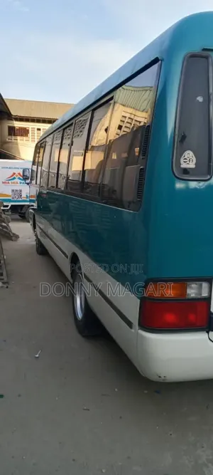 Toyota Coaster 2003 Green