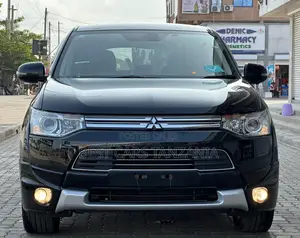 Mitsubishi Outlander 2015 Black