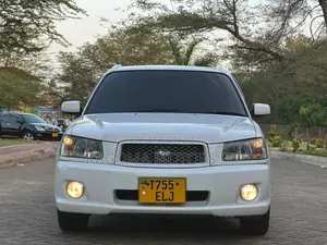Subaru Forester 2004 White