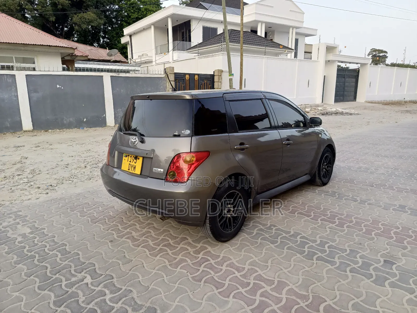 Toyota IST 2004 Gray