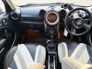 Mini Cooper 2012 Black