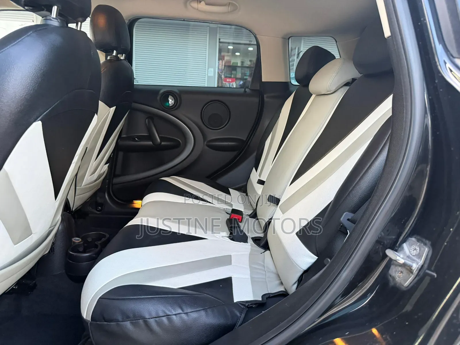 Mini Cooper 2012 Black