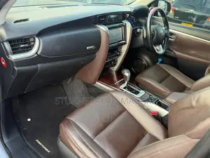 Toyota Fortuner 2018 Gray