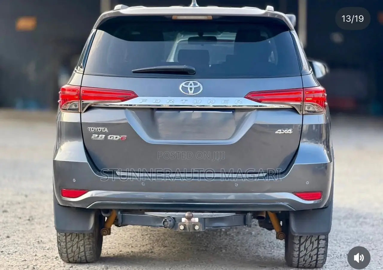 Toyota Fortuner 2018 Gray
