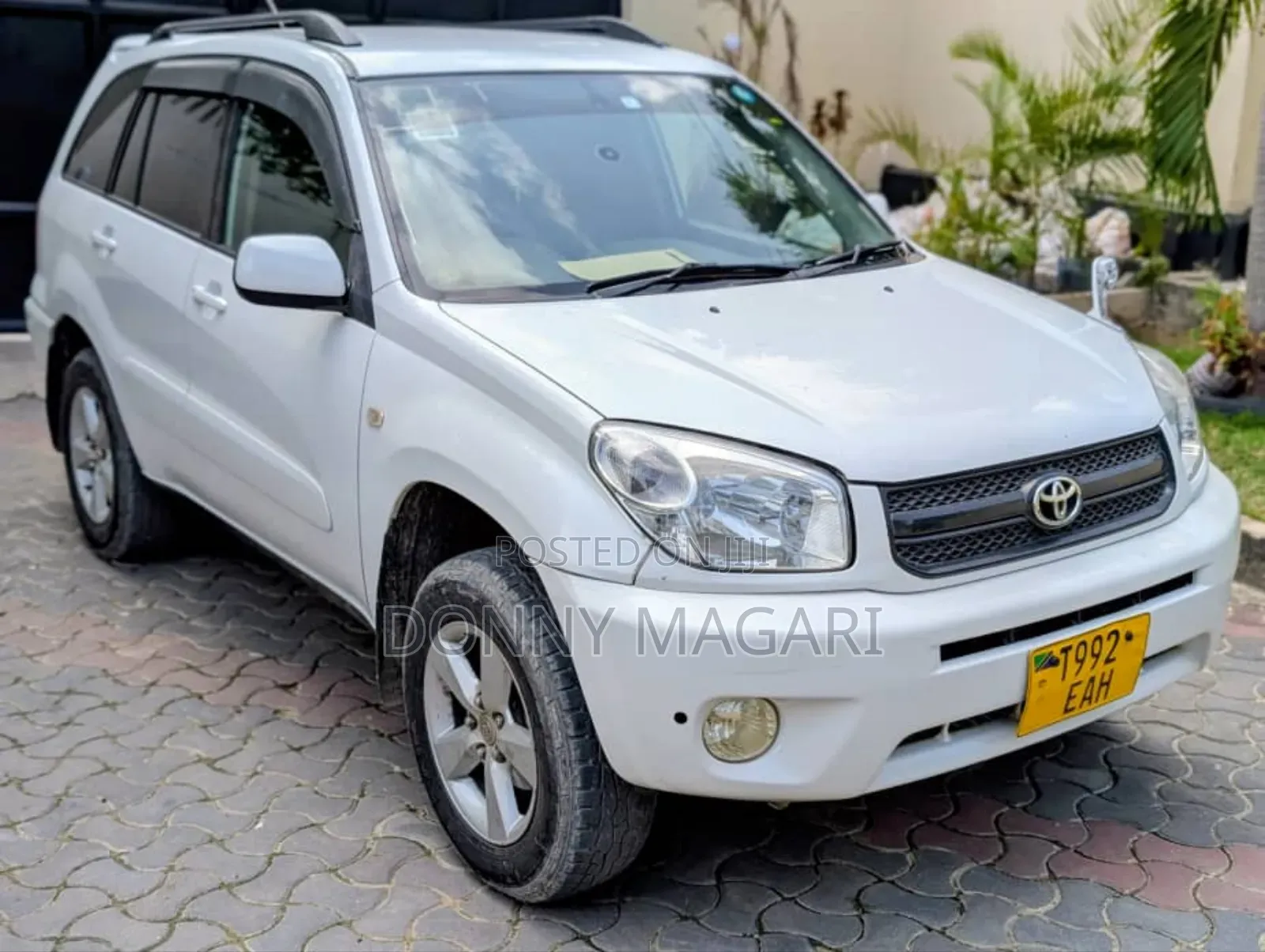 Toyota RAV4 2007 White